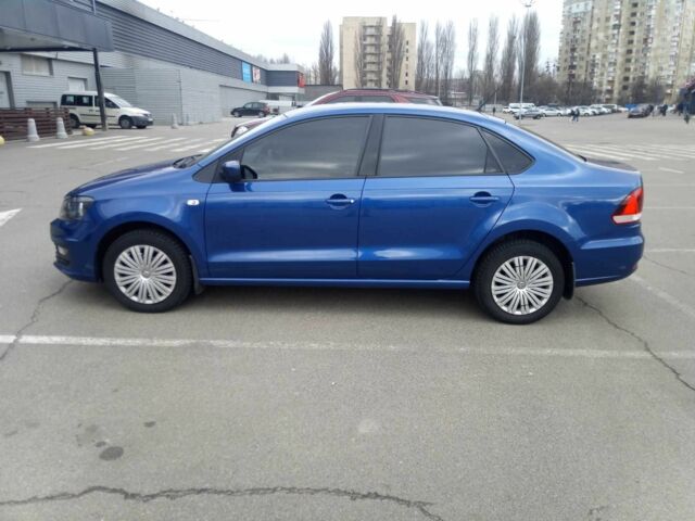 Синій Фольксваген Поло, об'ємом двигуна 1.4 л та пробігом 182 тис. км за 11000 $, фото 5 на Automoto.ua