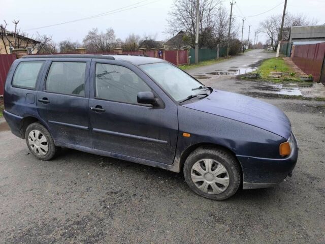 Синий Фольксваген Поло, объемом двигателя 1.6 л и пробегом 250 тыс. км за 945 $, фото 3 на Automoto.ua