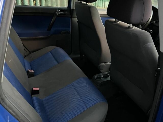 Синий Фольксваген Поло, объемом двигателя 1.2 л и пробегом 250 тыс. км за 2500 $, фото 5 на Automoto.ua