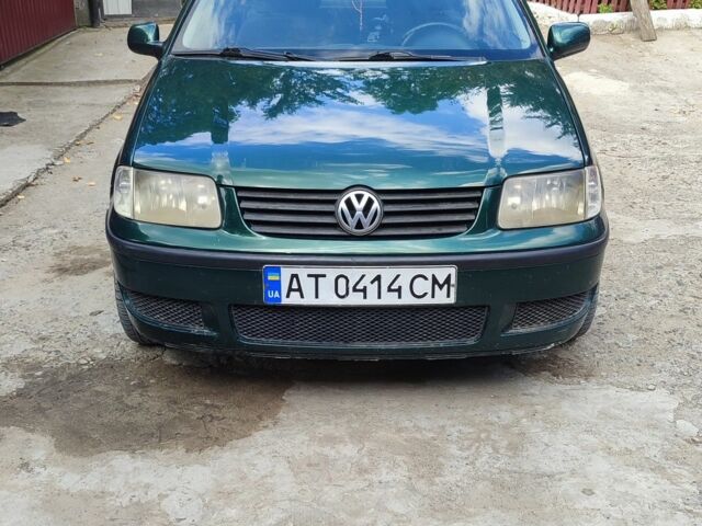 Зелений Фольксваген Поло, об'ємом двигуна 1 л та пробігом 1000 тис. км за 2100 $, фото 1 на Automoto.ua