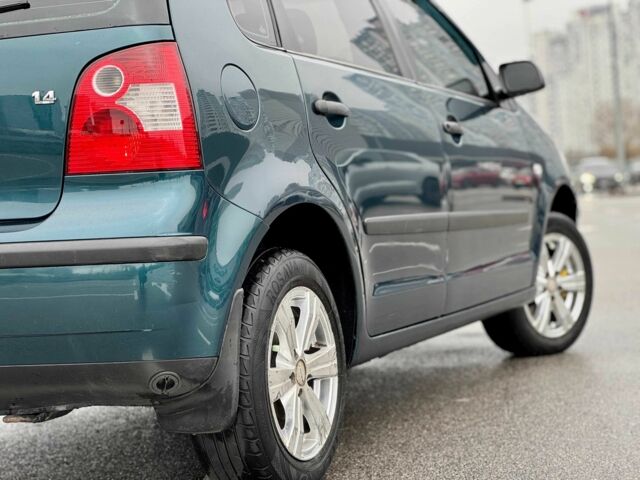 Зеленый Фольксваген Поло, объемом двигателя 1.4 л и пробегом 300 тыс. км за 3150 $, фото 6 на Automoto.ua