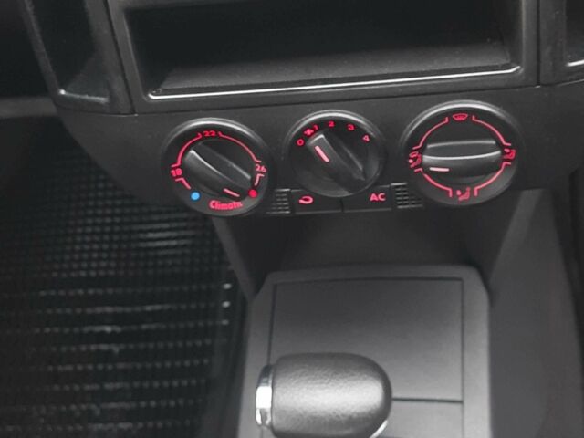 Зеленый Фольксваген Поло, объемом двигателя 1.4 л и пробегом 201 тыс. км за 4250 $, фото 20 на Automoto.ua