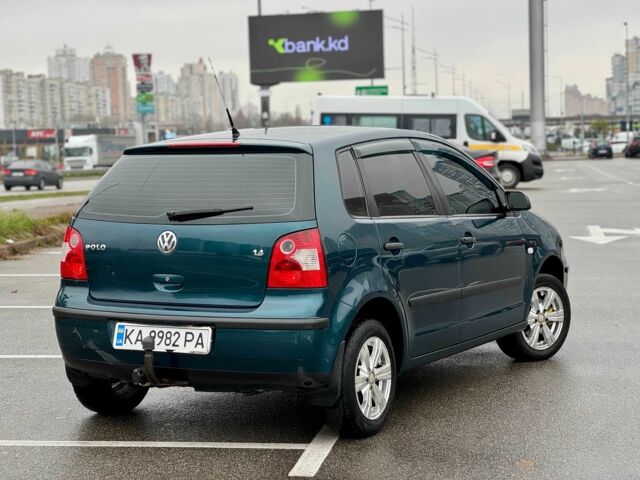 Зеленый Фольксваген Поло, объемом двигателя 1.4 л и пробегом 300 тыс. км за 3150 $, фото 5 на Automoto.ua