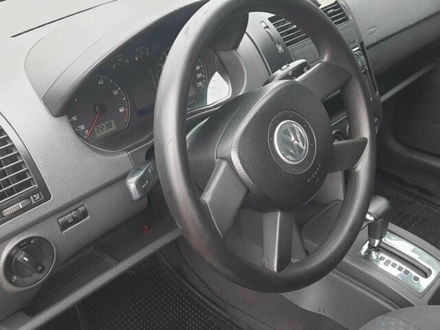 Зеленый Фольксваген Поло, объемом двигателя 1.4 л и пробегом 201 тыс. км за 4250 $, фото 16 на Automoto.ua