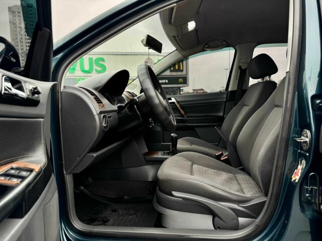 Зеленый Фольксваген Поло, объемом двигателя 1.4 л и пробегом 300 тыс. км за 3150 $, фото 12 на Automoto.ua