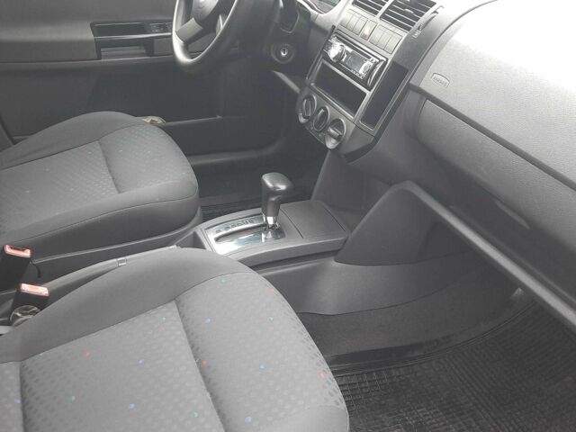 Зеленый Фольксваген Поло, объемом двигателя 1.4 л и пробегом 201 тыс. км за 4250 $, фото 17 на Automoto.ua