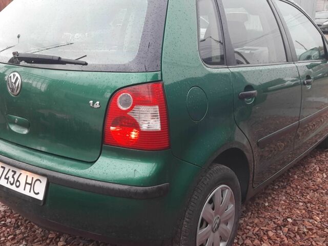 Зеленый Фольксваген Поло, объемом двигателя 1.4 л и пробегом 201 тыс. км за 4250 $, фото 2 на Automoto.ua