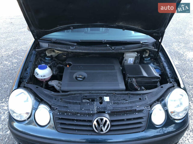 Зелений Фольксваген Поло, об'ємом двигуна 1.4 л та пробігом 229 тис. км за 3500 $, фото 10 на Automoto.ua