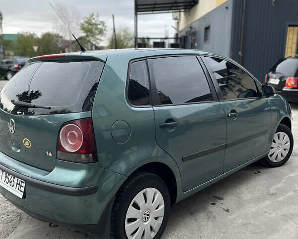 Зеленый Фольксваген Поло, объемом двигателя 1.39 л и пробегом 262 тыс. км за 4500 $, фото 3 на Automoto.ua