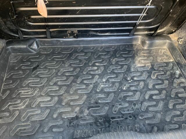 Зеленый Фольксваген Поло, объемом двигателя 1.4 л и пробегом 1 тыс. км за 3200 $, фото 2 на Automoto.ua