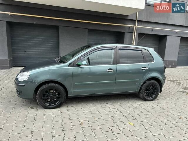 Зеленый Фольксваген Поло, объемом двигателя 1.39 л и пробегом 257 тыс. км за 4999 $, фото 5 на Automoto.ua