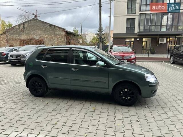 Зеленый Фольксваген Поло, объемом двигателя 1.39 л и пробегом 257 тыс. км за 4999 $, фото 12 на Automoto.ua