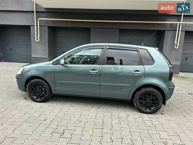 Зеленый Фольксваген Поло, объемом двигателя 1.39 л и пробегом 257 тыс. км за 4999 $, фото 7 на Automoto.ua