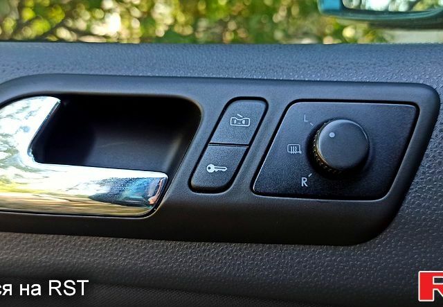 Зеленый Фольксваген Поло, объемом двигателя 1.4 л и пробегом 125 тыс. км за 6000 $, фото 3 на Automoto.ua