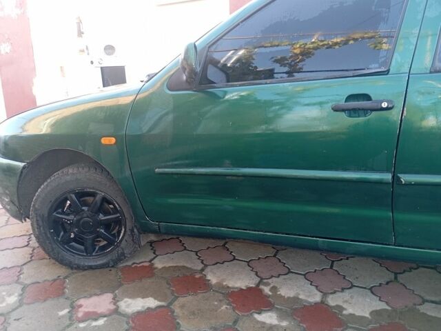 Зеленый Фольксваген Поло, объемом двигателя 0 л и пробегом 290 тыс. км за 1800 $, фото 3 на Automoto.ua