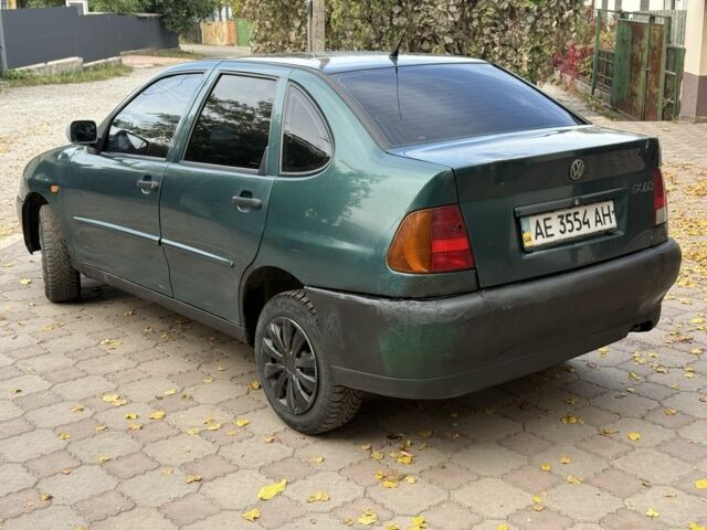 Зеленый Фольксваген Поло, объемом двигателя 1.4 л и пробегом 555 тыс. км за 1375 $, фото 6 на Automoto.ua