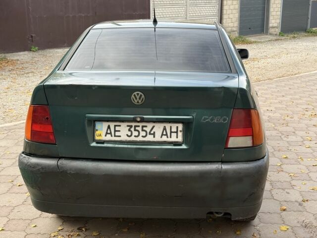 Зеленый Фольксваген Поло, объемом двигателя 1.4 л и пробегом 555 тыс. км за 1375 $, фото 5 на Automoto.ua