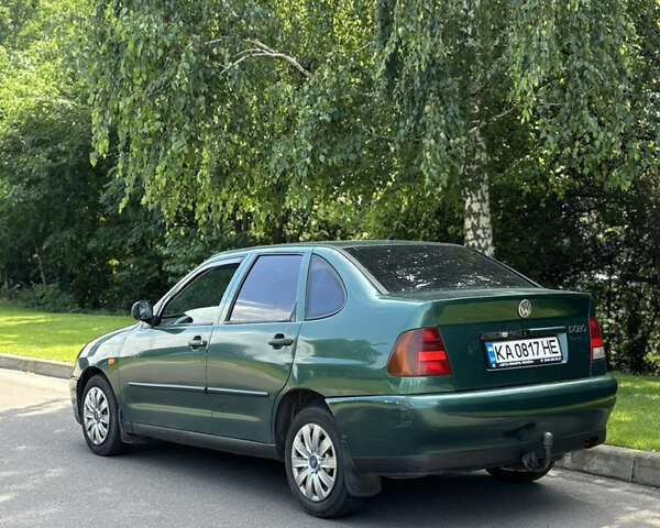 Зеленый Фольксваген Поло, объемом двигателя 1.4 л и пробегом 100 тыс. км за 1950 $, фото 2 на Automoto.ua