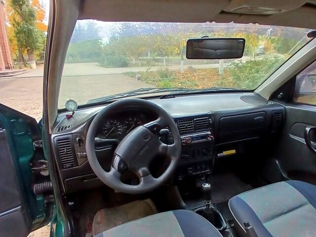 Фольксваген Поло 1998 у Снигиревке на Automoto.ua Зелений Фольксваген Поло, об'ємом двигуна 1.4 л та пробігом 170 тис. км за 1750 $, фото 7 на Automoto.ua