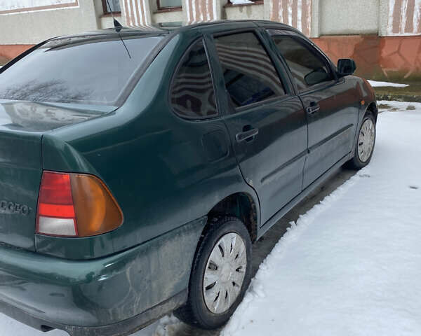 Зелений Фольксваген Поло, об'ємом двигуна 1.39 л та пробігом 330 тис. км за 1700 $, фото 6 на Automoto.ua