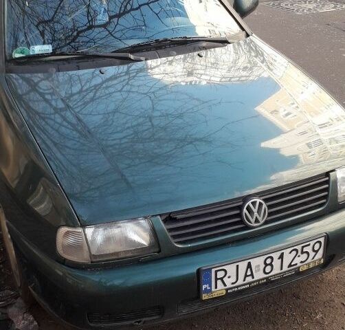 Зеленый Фольксваген Поло, объемом двигателя 1.4 л и пробегом 210 тыс. км за 1500 $, фото 7 на Automoto.ua