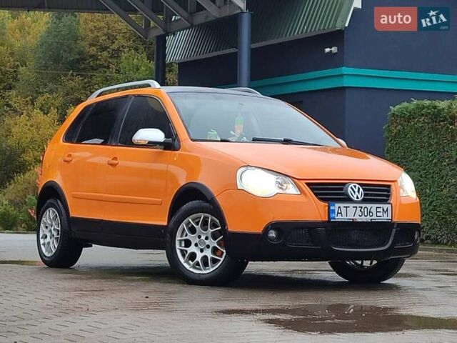 Оранжевый Фольксваген Поло, объемом двигателя 1.4 л и пробегом 230 тыс. км за 4850 $, фото 2 на Automoto.ua