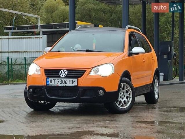 Оранжевый Фольксваген Поло, объемом двигателя 1.4 л и пробегом 230 тыс. км за 4850 $, фото 7 на Automoto.ua
