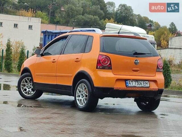 Оранжевый Фольксваген Поло, объемом двигателя 1.4 л и пробегом 230 тыс. км за 4850 $, фото 10 на Automoto.ua