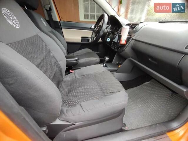 Оранжевый Фольксваген Поло, объемом двигателя 1.4 л и пробегом 230 тыс. км за 4850 $, фото 17 на Automoto.ua