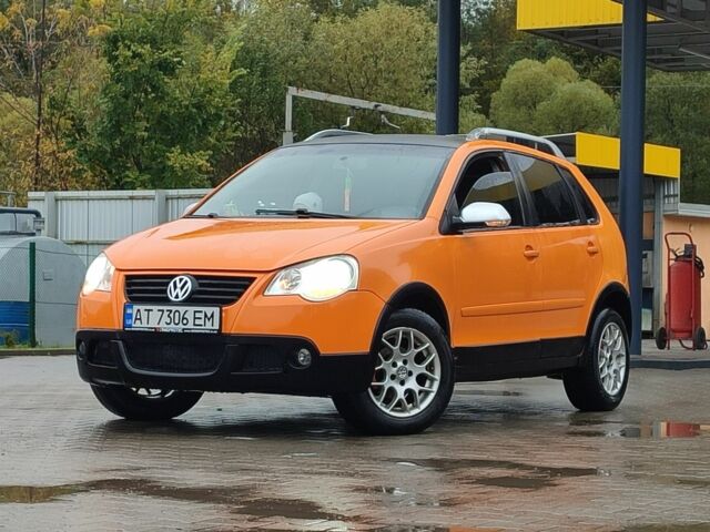 Оранжевый Фольксваген Поло, объемом двигателя 0 л и пробегом 130 тыс. км за 4750 $, фото 2 на Automoto.ua