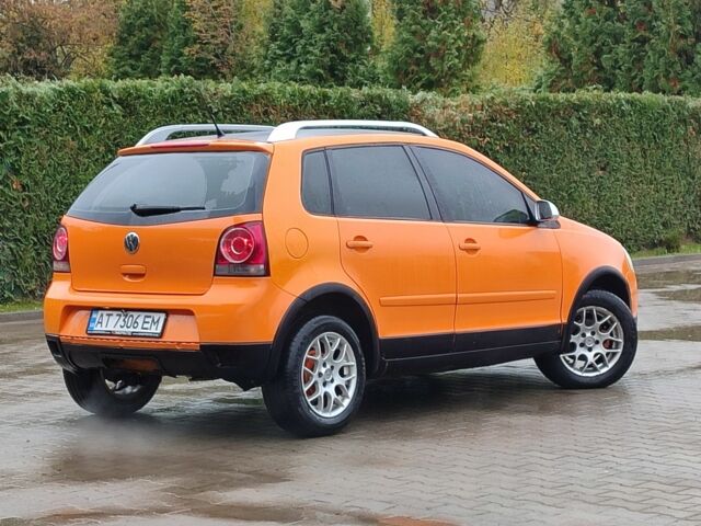 Оранжевый Фольксваген Поло, объемом двигателя 0 л и пробегом 130 тыс. км за 4750 $, фото 1 на Automoto.ua