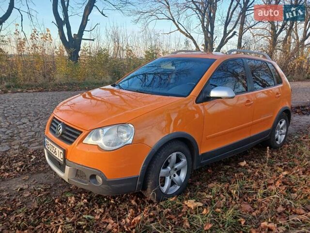 Помаранчевий Фольксваген Поло, об'ємом двигуна 1.39 л та пробігом 196 тис. км за 6700 $, фото 10 на Automoto.ua