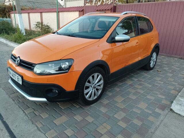 Оранжевый Фольксваген Поло, объемом двигателя 1.2 л и пробегом 251 тыс. км за 5200 $, фото 2 на Automoto.ua