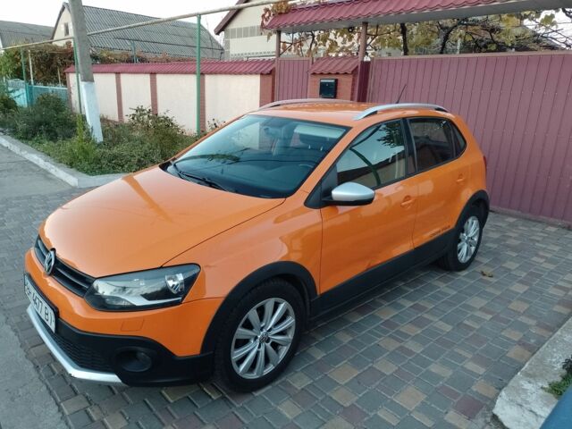 Оранжевый Фольксваген Поло, объемом двигателя 1.2 л и пробегом 251 тыс. км за 5200 $, фото 13 на Automoto.ua