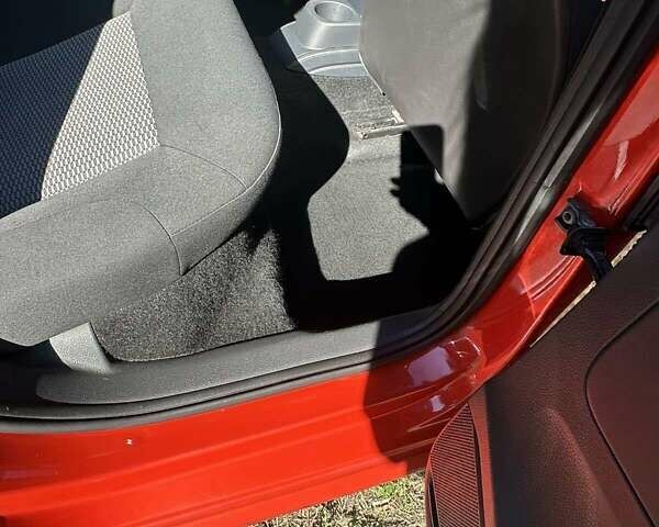 Оранжевый Фольксваген Поло, объемом двигателя 1.39 л и пробегом 105 тыс. км за 9000 $, фото 15 на Automoto.ua