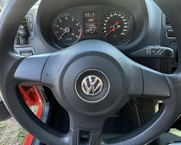 Оранжевый Фольксваген Поло, объемом двигателя 1.39 л и пробегом 105 тыс. км за 9000 $, фото 12 на Automoto.ua