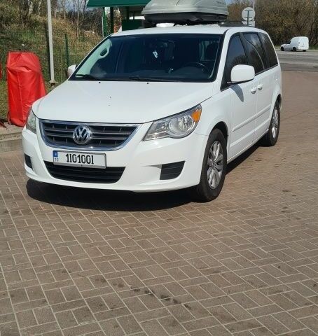 Фольксваген Рутан 2013 в Киеве на Automoto.ua Белый Фольксваген Рутан, объемом двигателя 3.6 л и пробегом 290 тыс. км за 11700 $, фото 7 на Automoto.ua