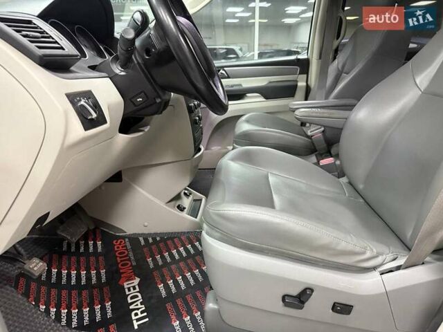 Белый Фольксваген Рутан, объемом двигателя 3.61 л и пробегом 201 тыс. км за 10990 $, фото 17 на Automoto.ua