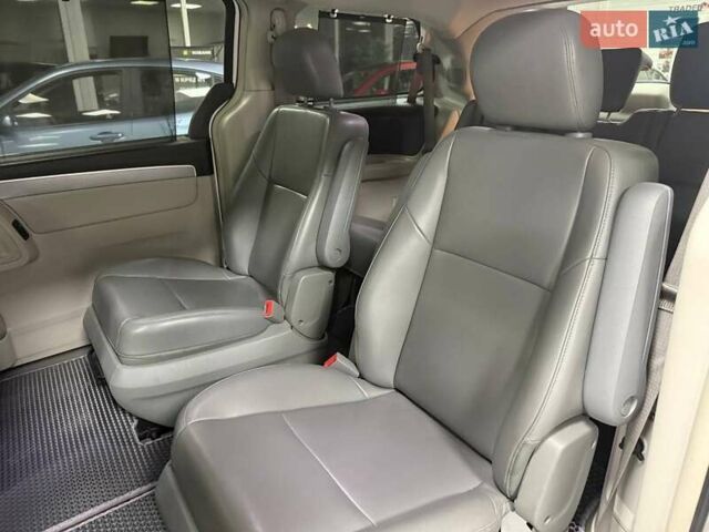 Білий Фольксваген Рутан, об'ємом двигуна 3.61 л та пробігом 200 тис. км за 11990 $, фото 36 на Automoto.ua