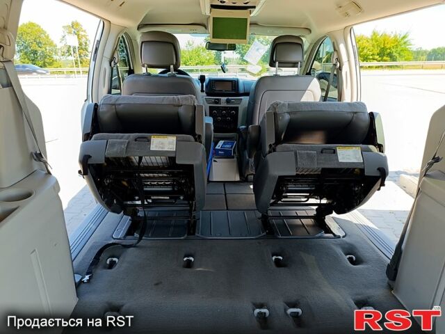 Белый Фольксваген Рутан, объемом двигателя 3.6 л и пробегом 280 тыс. км за 11500 $, фото 10 на Automoto.ua