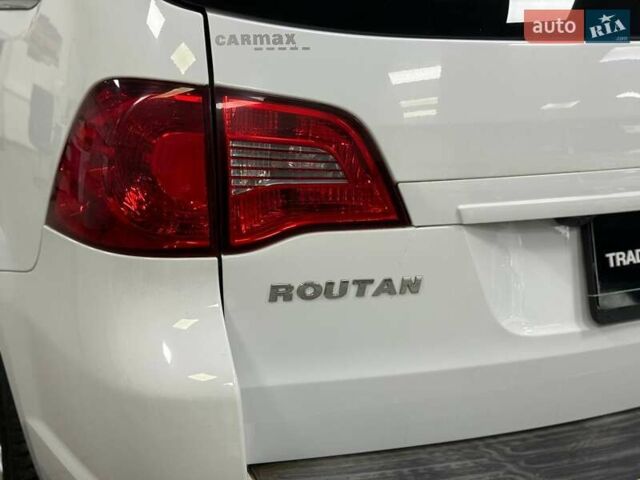 Белый Фольксваген Рутан, объемом двигателя 3.61 л и пробегом 201 тыс. км за 10990 $, фото 9 на Automoto.ua