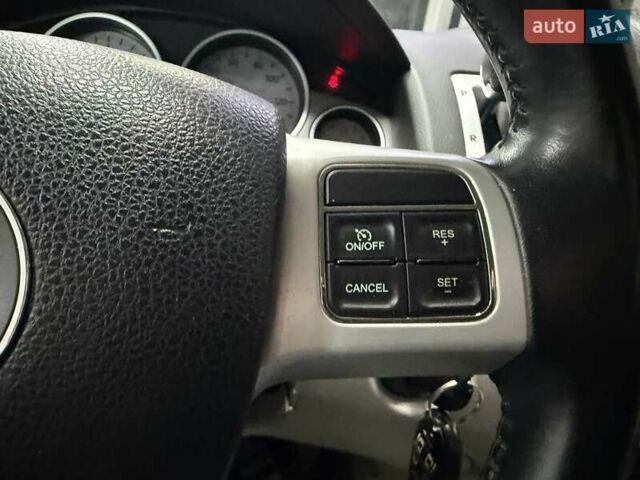 Белый Фольксваген Рутан, объемом двигателя 3.61 л и пробегом 200 тыс. км за 13990 $, фото 22 на Automoto.ua