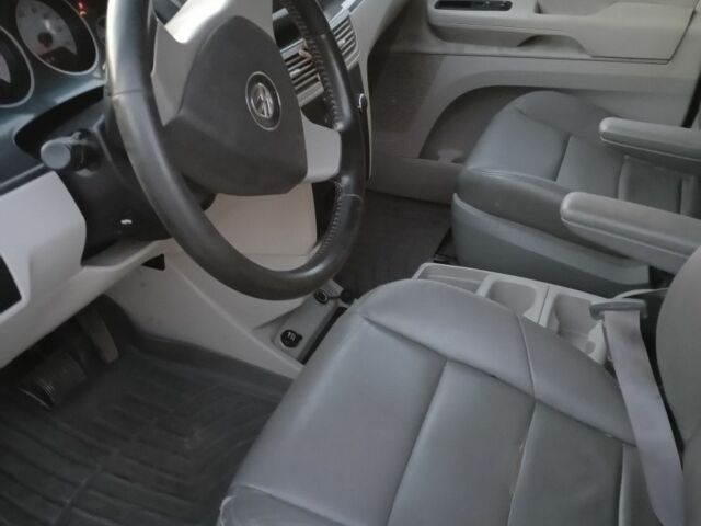 Фольксваген Рутан 2010 в Черкассах на Automoto.ua Черный Фольксваген Рутан, объемом двигателя 3.8 л и пробегом 210 тыс. км за 1500 $, фото 5 на Automoto.ua