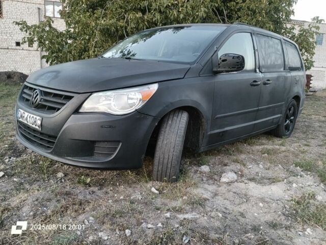 Фольксваген Рутан 2010 в Черкассах на Automoto.ua Черный Фольксваген Рутан, объемом двигателя 3.8 л и пробегом 210 тыс. км за 1500 $, фото 1 на Automoto.ua
