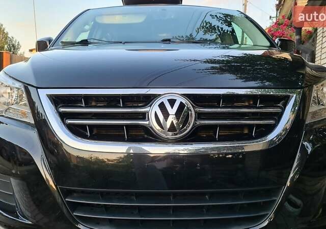 Черный Фольксваген Рутан, объемом двигателя 3.6 л и пробегом 150 тыс. км за 11390 $, фото 3 на Automoto.ua