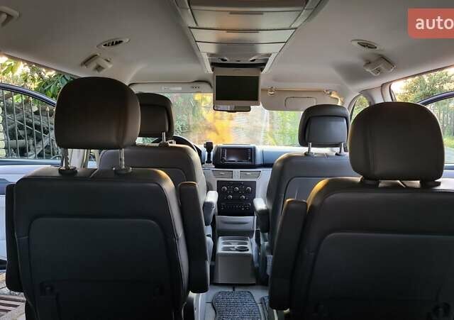 Черный Фольксваген Рутан, объемом двигателя 3.6 л и пробегом 150 тыс. км за 11390 $, фото 6 на Automoto.ua