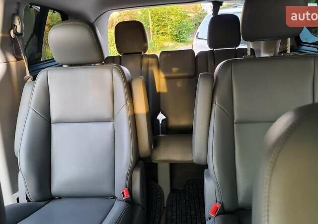 Черный Фольксваген Рутан, объемом двигателя 3.6 л и пробегом 150 тыс. км за 11390 $, фото 9 на Automoto.ua