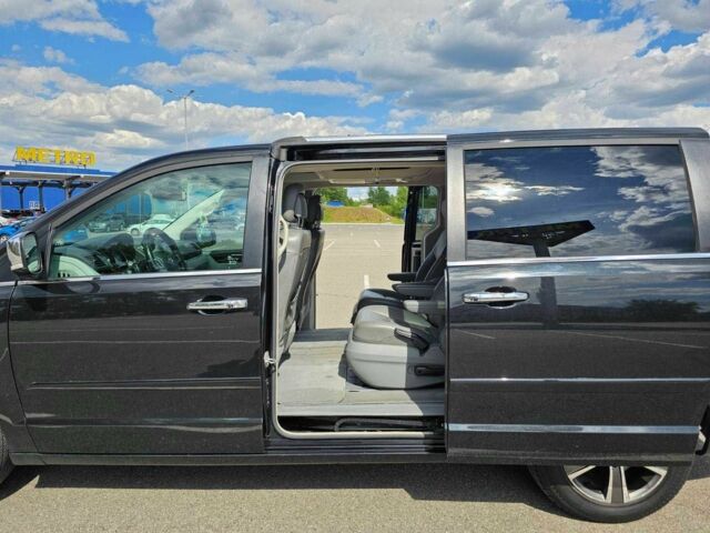 Черный Фольксваген Рутан, объемом двигателя 3.6 л и пробегом 170 тыс. км за 13300 $, фото 15 на Automoto.ua