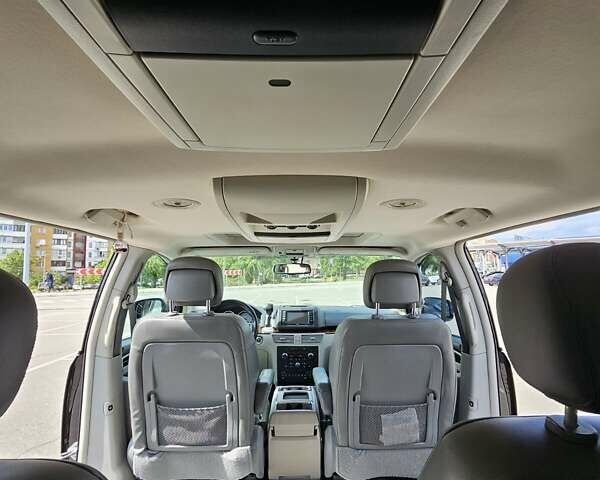 Фольксваген Рутан 2013 в Киеве на Automoto.ua Черный Фольксваген Рутан, объемом двигателя 3.6 л и пробегом 170 тыс. км за 15200 $, фото 15 на Automoto.ua