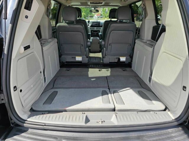 Фольксваген Рутан 2013 у Києві на Automoto.ua Чорний Фольксваген Рутан, об'ємом двигуна 3.6 л та пробігом 170 тис. км за 14800 $, фото 22 на Automoto.ua